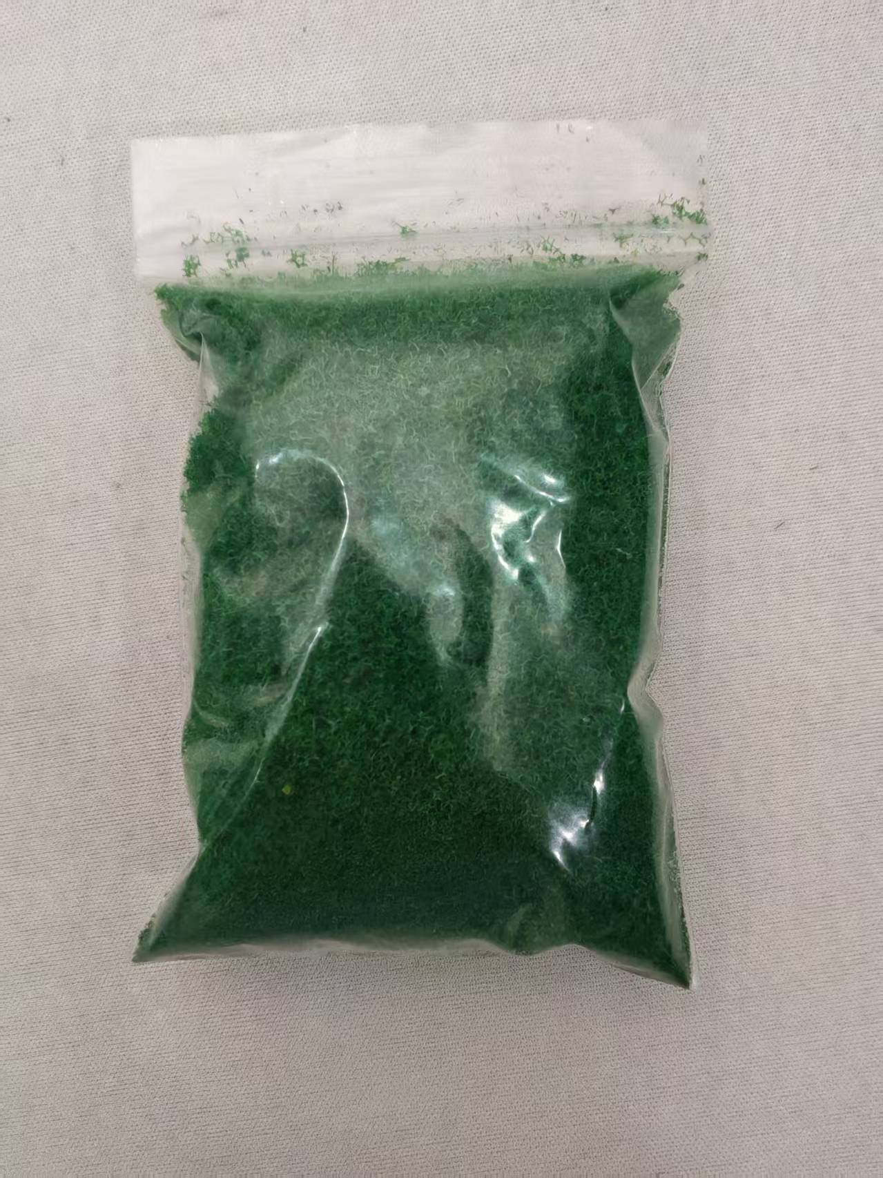 Grass Powder and Moss