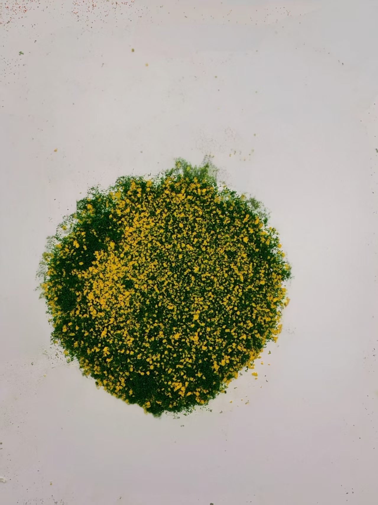 Grass Powder and Moss